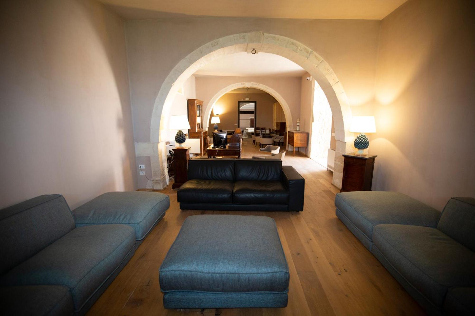 Ballium Luxury Relais Avola Eksteriør bilde