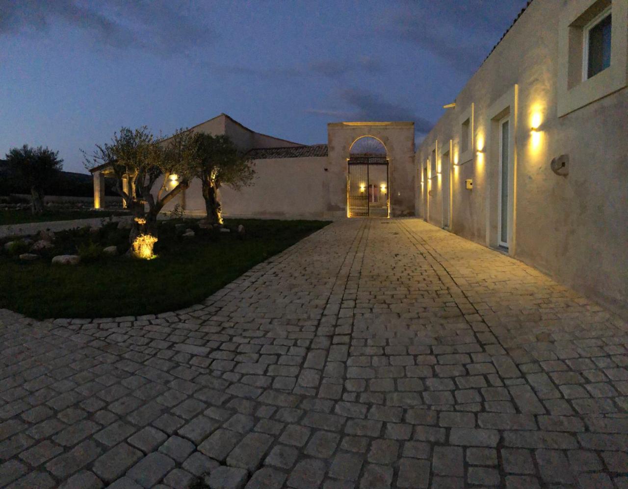 Ballium Luxury Relais Avola Eksteriør bilde